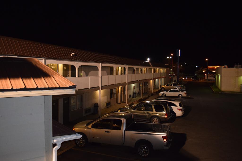 Little Suites Provo Extended Stay Exterior foto