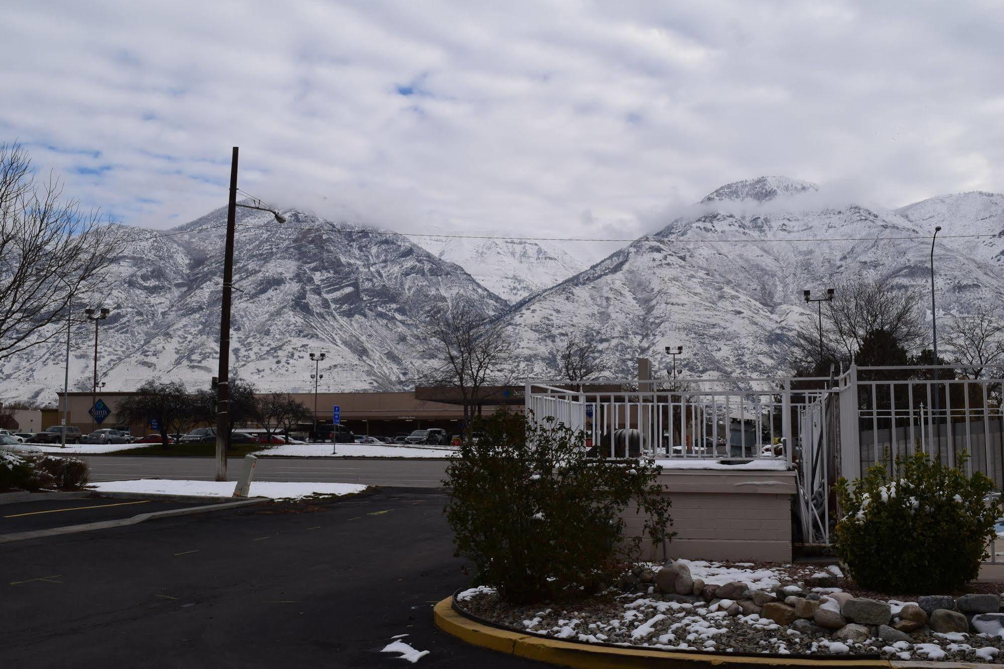 Little Suites Provo Extended Stay Exterior foto